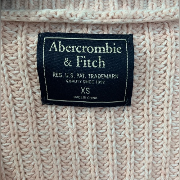 Abercrombie sweater - Picture 2 of 2